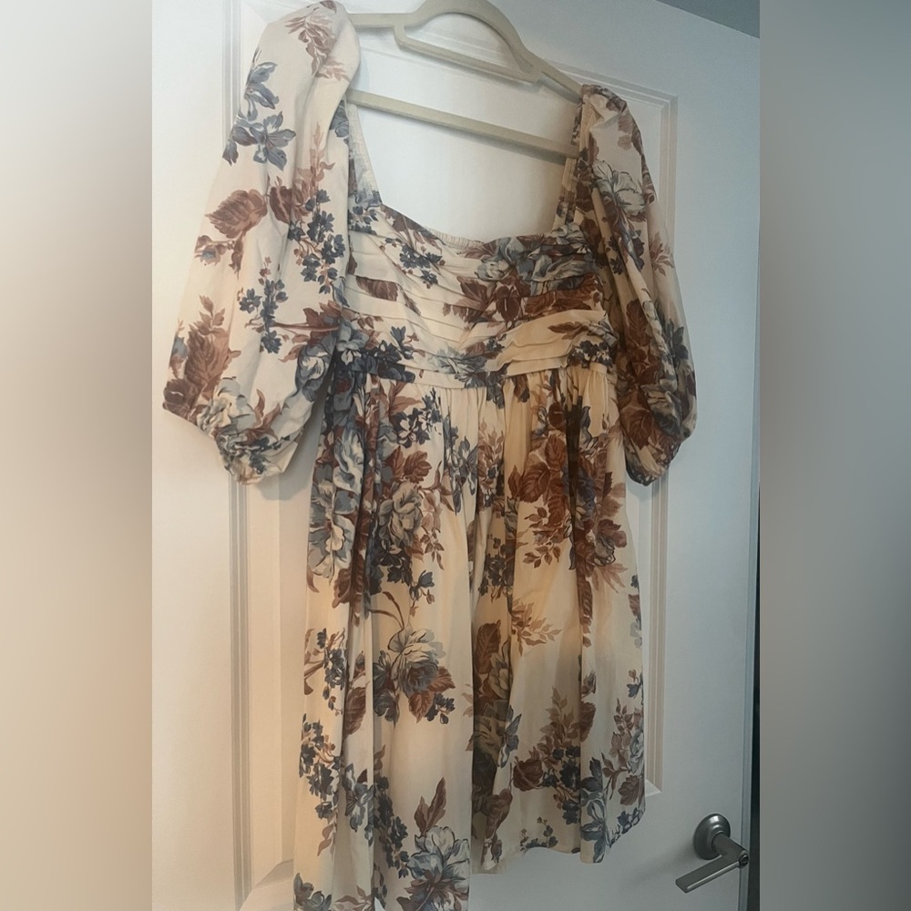 Abercrombie & Fitch Floral Puff Sleeve Dress